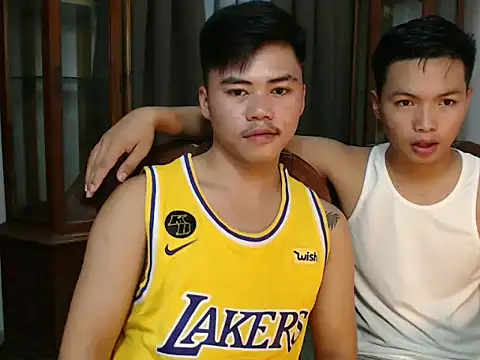 hot emman online show from 09-11-25, 06:13