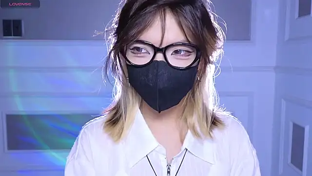      Panda      online show from 06-05-26, 06:52