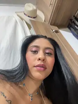 LuluMonroe Eup online show from 10-21-25, 02:45