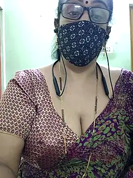 Snapshot of sweet-lotus chatting on 12-14-25, 01:38 sweet-lotus online show from 12-14-25, 01:38