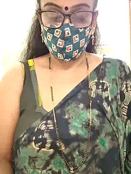 Snapshot of sweet-lotus chatting on 12-20-25, 05:47 sweet-lotus online show from 12-20-25, 05:47