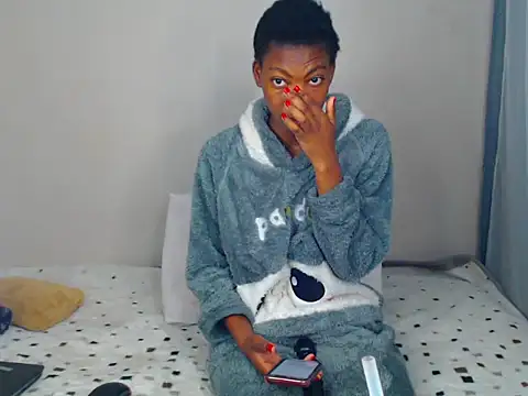 JuicyAdiction online show from 07-11-26, 05:15