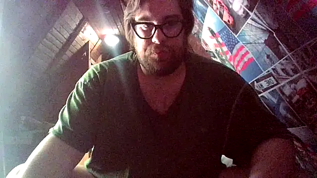 chubbyDavid1998 online show from 10-28-25, 05:48