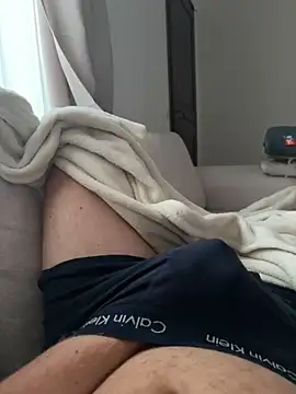 Snapshot of HommeSecret- chatting on 09-19-25, 05:46 HommeSecret- online show from 09-19-25, 05:46