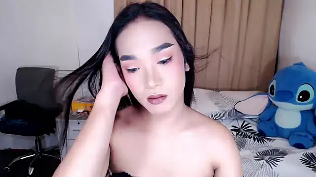 AsianHugeWildSaussage online show from 06-17-26, 01:45