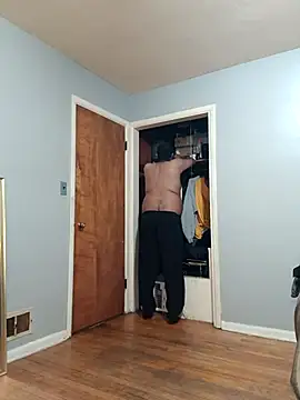 Snapshot of funandfreakyguy_97 chatting on 12-22-25, 10:51 funandfreakyguy 97 online show from 12-22-25, 10:51