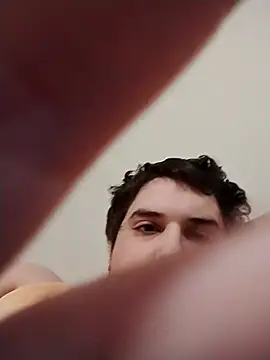 Snapshot of Breyyyyyyyy chatting on 10-27-25, 04:44 Breyyyyyyyy online show from 10-27-25, 04:44