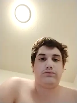 Snapshot of Breyyyyyyyy chatting on 10-29-25, 07:04 Breyyyyyyyy online show from 10-29-25, 07:04