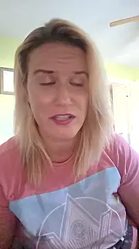 Snapshot of RhondaRump chatting on 11-14-25, 04:49 RhondaRump online show from 11-14-25, 04:49