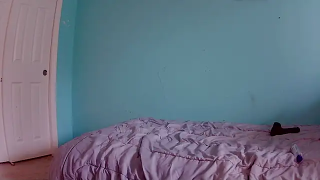 Snapshot of RhondaRump chatting on 12-18-25, 06:03 RhondaRump online show from 12-18-25, 06:03