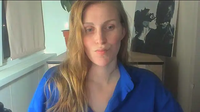 JuliaMuuun online show from 04-18-26, 06:56