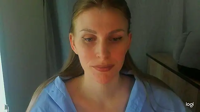 JuliaMuuun online show from 06-08-26, 08:31
