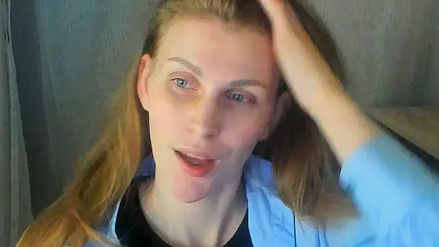 JuliaMuuun online show from 06-27-26, 09:53