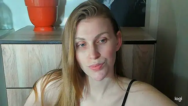 JuliaMuuun online show from 07-14-26, 09:09