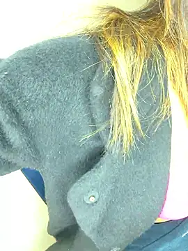 Snapshot of sexy-sukriti chatting on 01-07-26, 12:51 sexy-sukriti online show from 01-07-26, 12:51