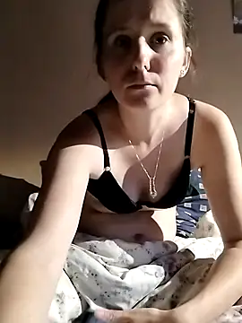 Snapshot of HardCouple33 chatting on 07-12-26, 07:16 HardCouple33 online show from 07-12-26, 07:16