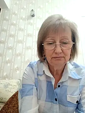 AlikaSwan5821 online show from 10-13-25, 06:41