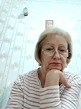 AlikaSwan5821 online show from 11-11-25, 08:31