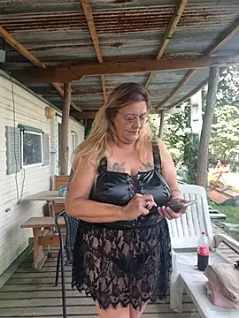 Misspapillon1840 online show from 09-30-25, 11:04