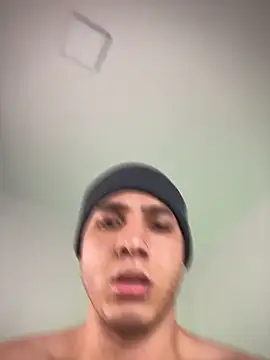 Snapshot of max_valiant1 chatting on 02-17-26, 01:02 max valiant1 online show from 02-17-26, 01:02