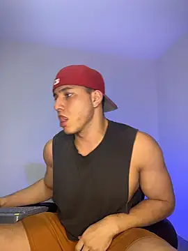 Snapshot of max_valiant1 chatting on 02-22-26, 04:35 max valiant1 online show from 02-22-26, 04:35