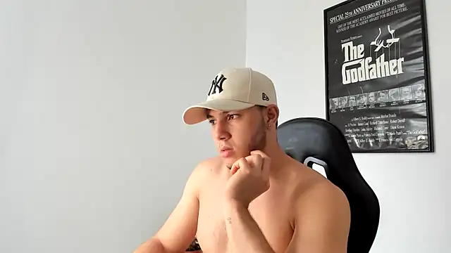 Snapshot of max_valiant1 chatting on 03-15-26, 09:10 max valiant1 online show from 03-15-26, 09:10