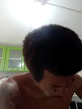 moreno25centimetro online show from 12-05-25, 02:36