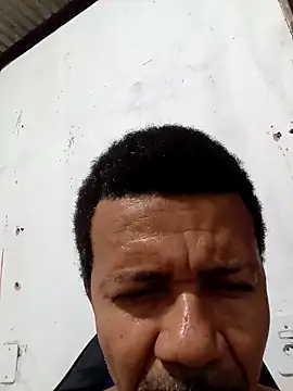 moreno25centimetro online show from 04-21-26, 01:42