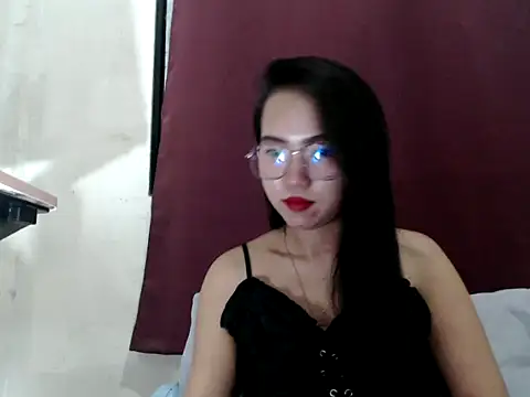 Snapshot of yourloving_maris chatting on 03-28-26, 04:17 yourloving maris online show from 03-28-26, 04:17