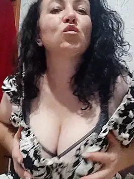 Snapshot of Velvet3451 chatting on 09-09-25, 05:12 Velvet3451 online show from 09-09-25, 05:12