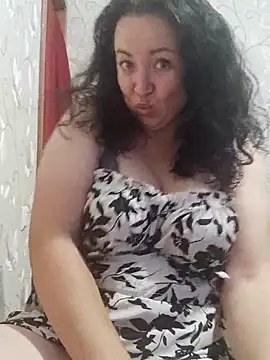 Snapshot of Velvet3451 chatting on 09-23-25, 04:43 Velvet3451 online show from 09-23-25, 04:43