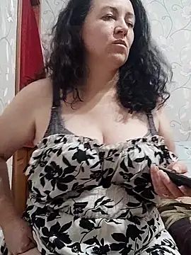 Snapshot of Velvet3451 chatting on 11-13-25, 08:41 Velvet3451 online show from 11-13-25, 08:41