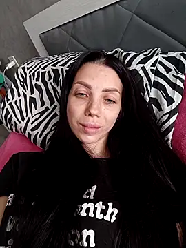 Snapshot of Princessa99885 chatting on 10-13-25, 12:05 Princessa99885 online show from 10-13-25, 12:05