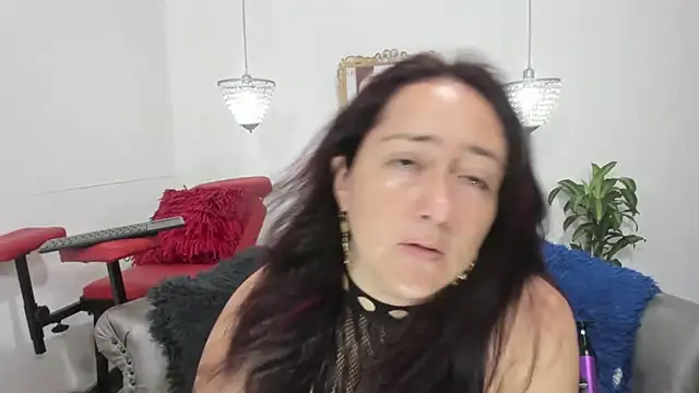 naughty milf esmeralda online show from 07-17-26, 02:29
