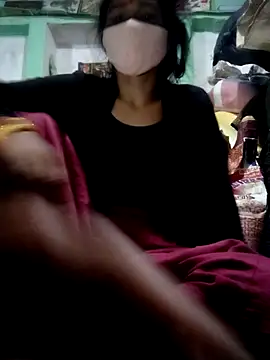 MISS LOVE 001 online show from 05-15-26, 08:16