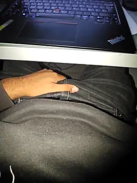 Snapshot of Syto772 chatting on 10-02-25, 01:07 Syto772 online show from 10-02-25, 01:07