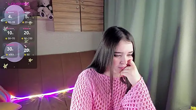 Snapshot of Alice_next_door chatting on 11-23-25, 10:37 Alice next door online show from 11-23-25, 10:37