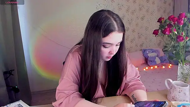 Alice next door online show from 04-24-26, 11:34