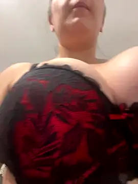 Snapshot of AmaliaAma chatting on 09-24-25, 12:47 AmaliaAma online show from 09-24-25, 12:47