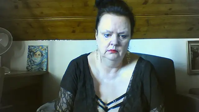 TiffanyMature online show from 04-02-26, 08:34