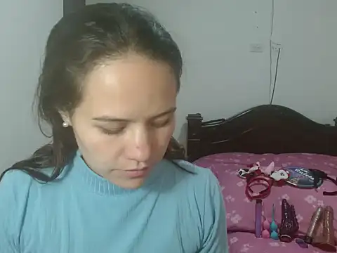 yarafuckass online show from 10-17-25, 08:22