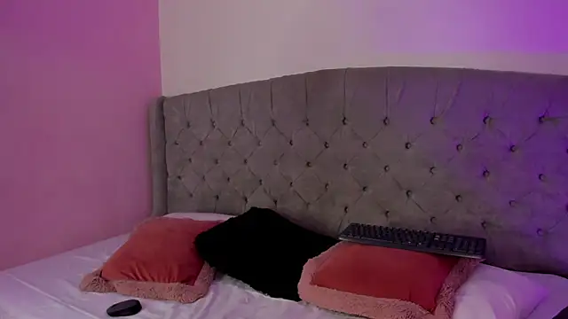 BianncaRibeiro online show from 04-20-26, 11:06