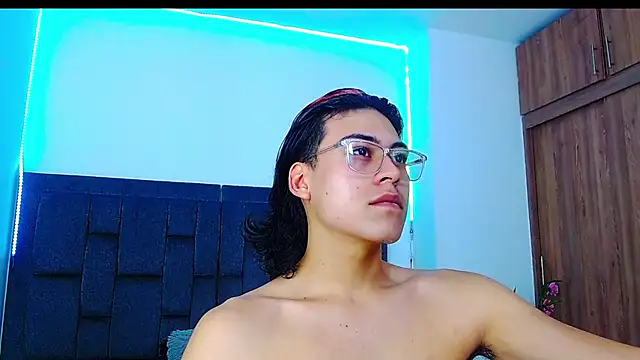 dirty model online show from 09-26-25, 11:42