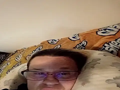 Snapshot of PremiumKitty chatting on 10-02-25, 04:08 PremiumKitty online show from 10-02-25, 04:08