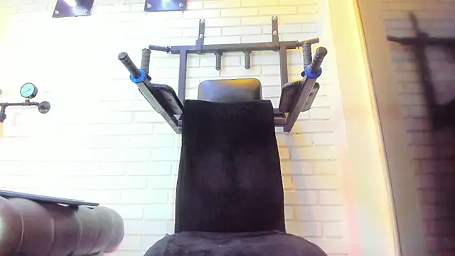 ItaloMoore online show from 12-03-25, 12:14