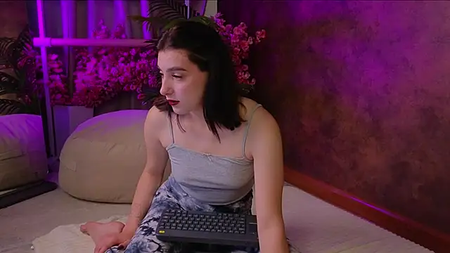 arcane doll online show from 09-21-25, 05:31