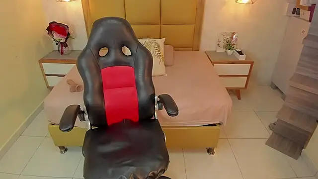 MELISSAROUGE online show from 03-18-26, 07:17