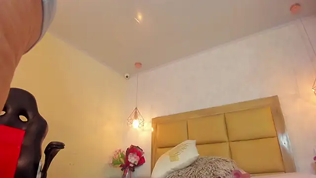 MELISSAROUGE online show from 04-22-26, 07:37