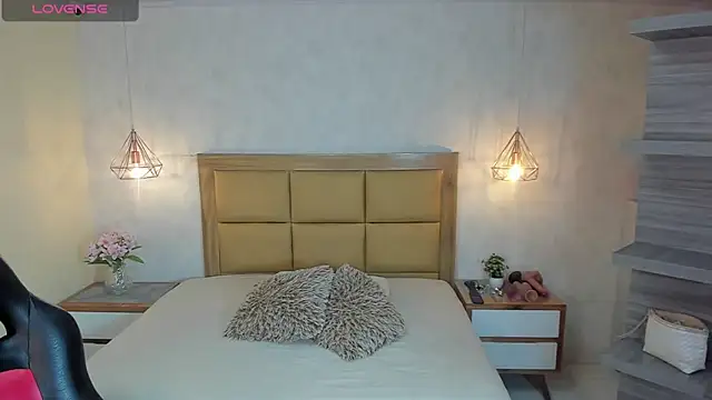 MELISSAROUGE online show from 06-23-26, 07:34