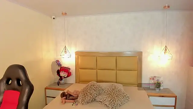 MELISSAROUGE online show from 07-17-26, 07:41